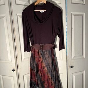 Signature Brown Dress with Plaid Bottom Size 2XL
